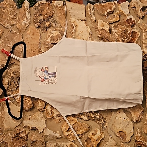 Fun Graphic Wine Apron - Picture 1 of 3